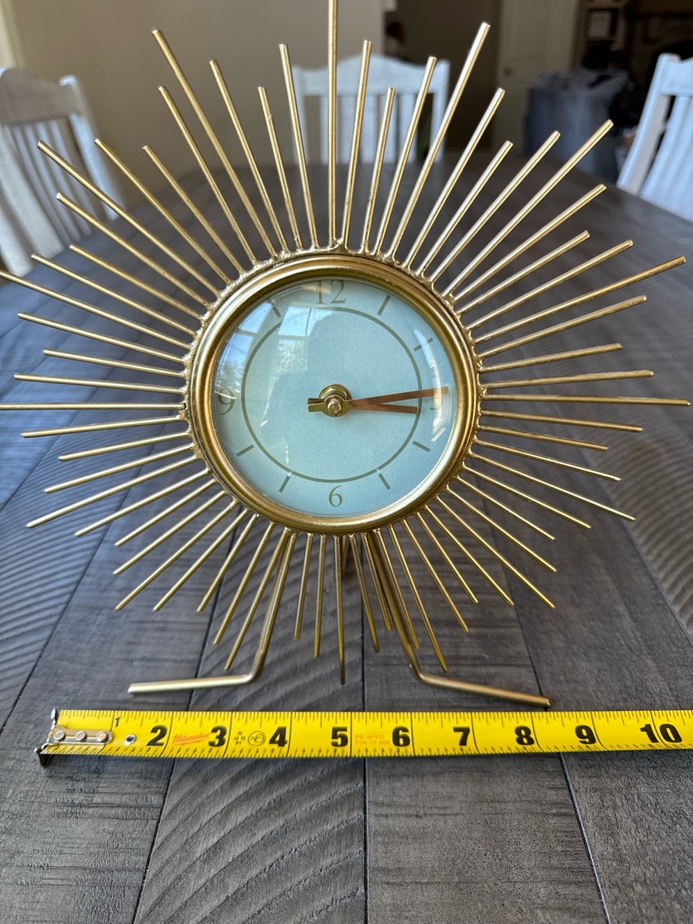 Vintage Mid-Century Modern Atomic Sunburst Desk Clock - Picture 11 of 12